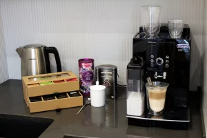 Gulliver Mall Apartment - Central Kyiv