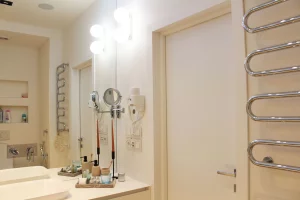 Gulliver Mall Apartment - Central Kyiv