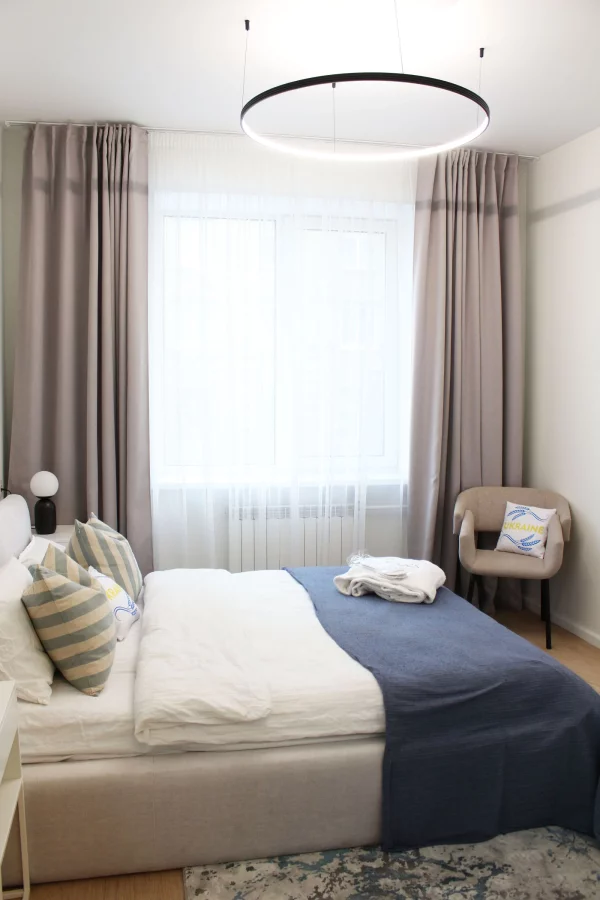 Gulliver Mall Apartment - Central Kyiv