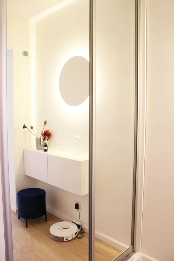 Gulliver Mall Apartment - Central Kyiv